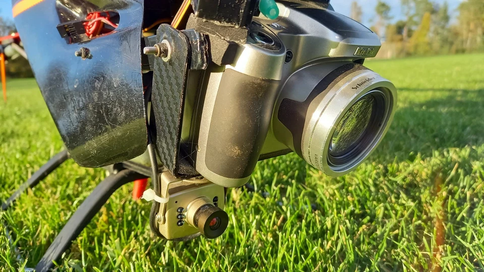 HIROBO  Hubschrauber - Heli - 7,5 ccm Motor - mit Kameras - Bild 4 von 4