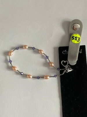 #66. Armband mit Süßwasserperlen & Swarovski Komponenten - Tasche Charm - Neu