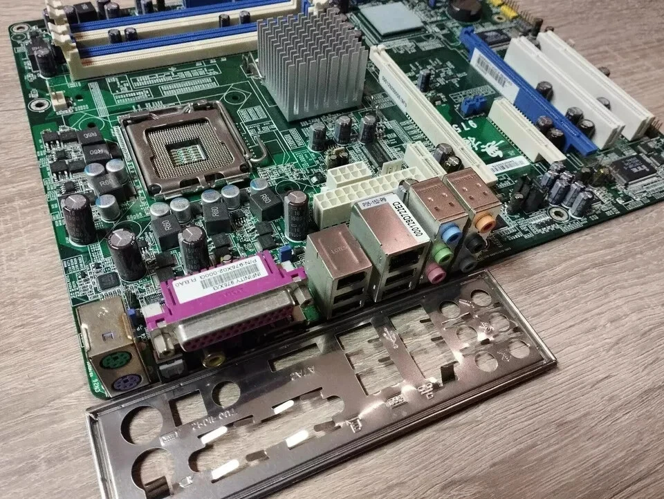 DFI Infinity 975X/G - LGA 775 - Image 2 of 2