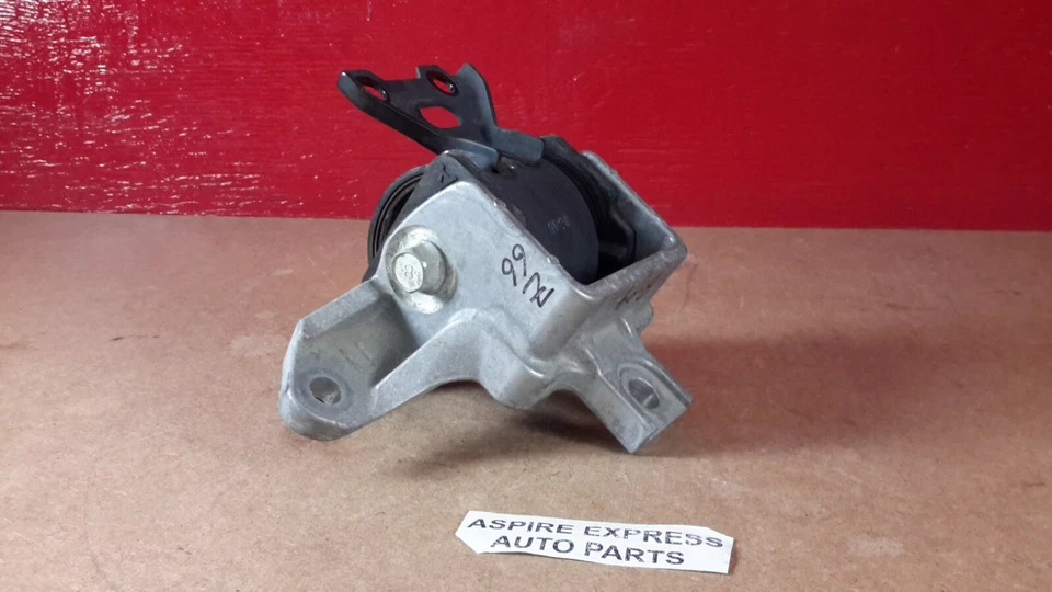 2008-2015 Mitsubishi Lancer Transmission Mount Left Side AWD OEM MN184329 Foto 2 de 4