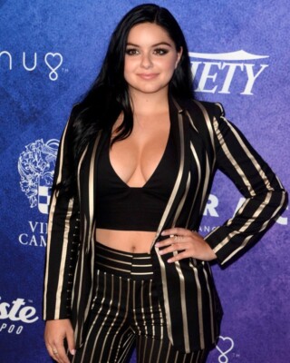 SEXY ARIEL WINTER 8x10 PHOTO *