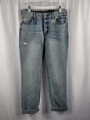 Versona High Rise Modern Straight Jeans Women's Size 6 Light Distress NWT