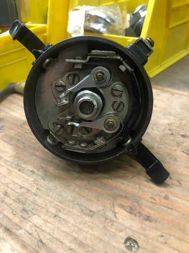 Delco Remy Dual Point Distributor - Picture 2 of 5