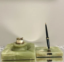 Sheaffer VTG-MCM Green Marble 3pc Desk Set; Ashtray, Table Lighter, Pen Holder