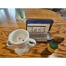 Vintage Shaving Set Shaving Scuttle, Brush and 1927 Imperial Rolls Razor