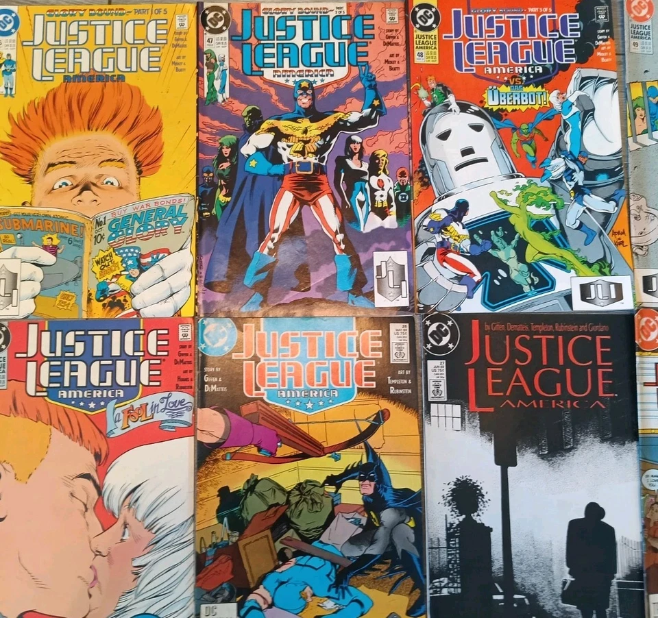 Justice League America Lot of 34 Issues DC Comics Run #26–51 Bronze/Modern Era - Image 3 of 4