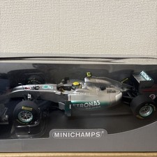 1/18 PMA Minichamps Mercedes GP AMG Petronas F1 Team Showcar #8 Nico Rosberg