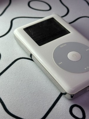 Apple iPod Classic 4th Generation 20GB White New Battery - Grade C