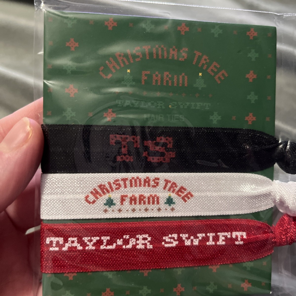 Taylor Swift Christmas Tree Farm Holiday Hair Ties ?Taylor Swift updated the single cover for  main image 2