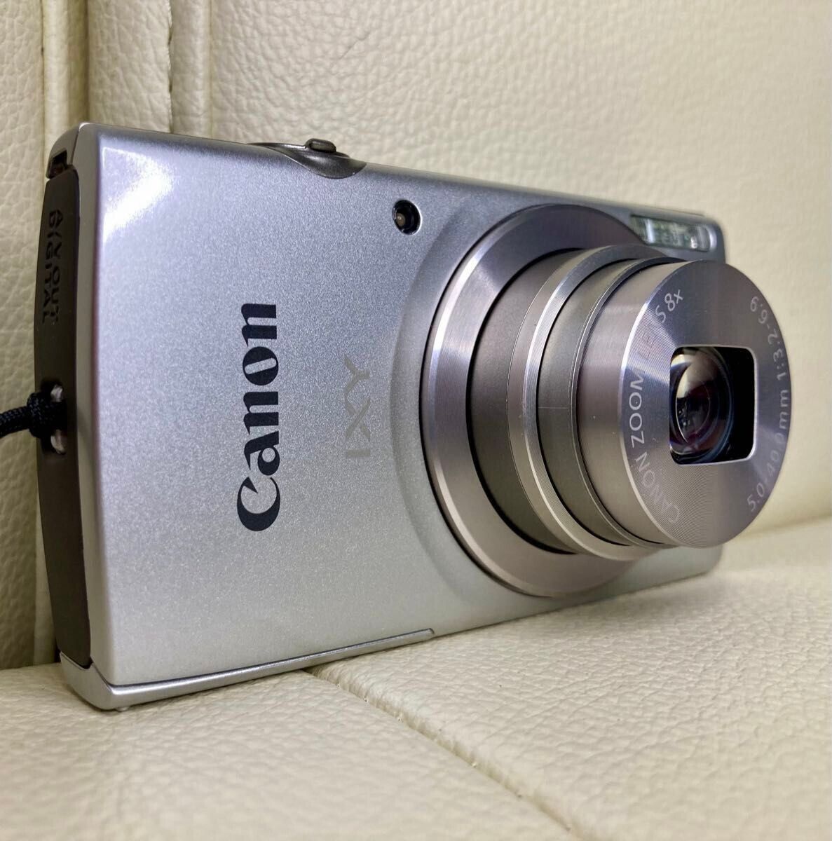 Canon PowerShot IXY 200 20MP Compact Digital Camera - Silver Canon PowerShot IXY 200 20MP Compact Digital Camera - Silver