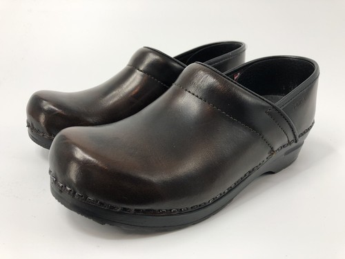 sanita women's professional cabrio clog