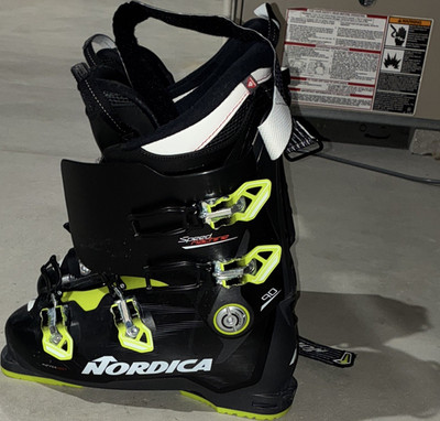 Nordica Men's Medium Flex Ski Boots Black/Yellow All Mountain Alpine