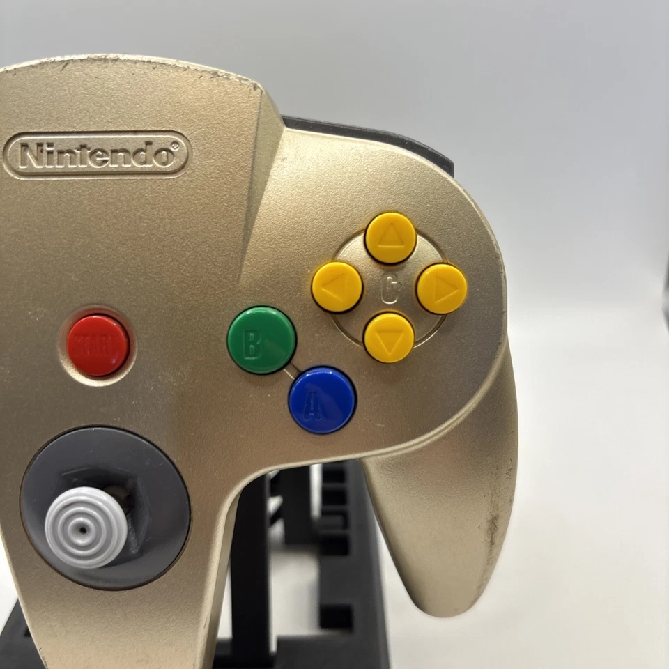 Mando Gamepad Nintendo 64 N64 Oficial OEM Dorado NUS-005 Probado Foto 2 de 4