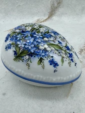 VTG Hand-Painted Reutter Germany Porcelain Egg Trinket Box Blue Floral 3”