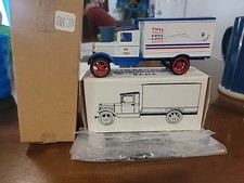 ERTL Toys 1931 Hawkeye Motor Truck Bank W/ Shipper Die-Cast 1992 4 1/34th Scale