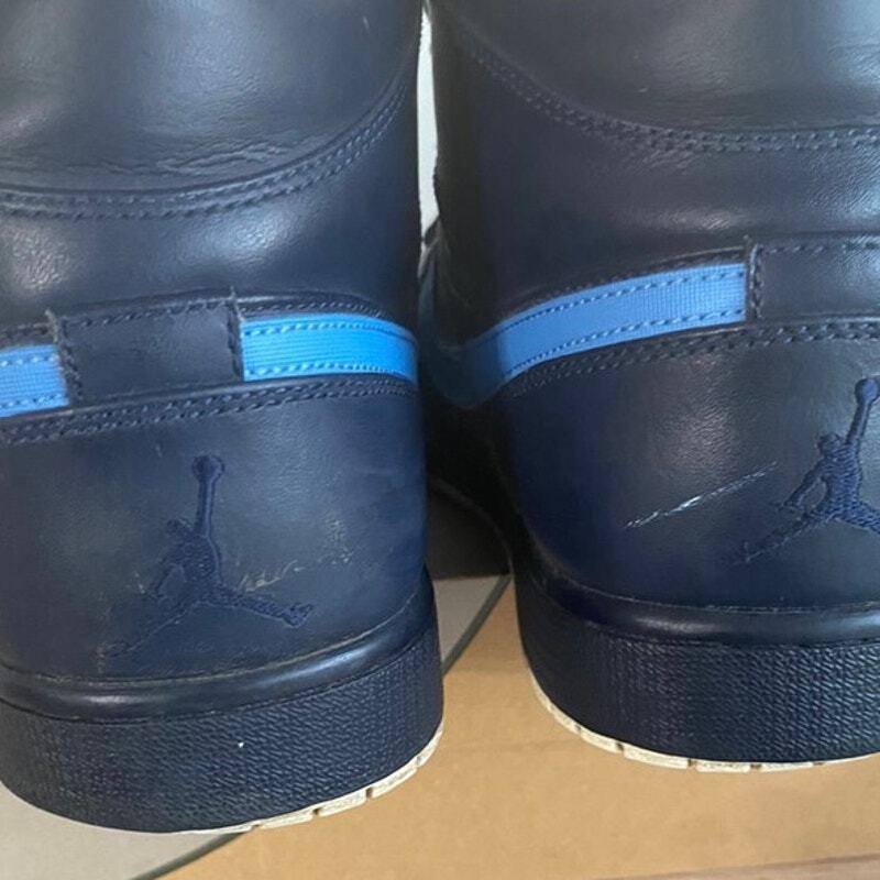2017 Nike Air Jordan 1 Retro Mid Obsidian University Blue  display picture 2