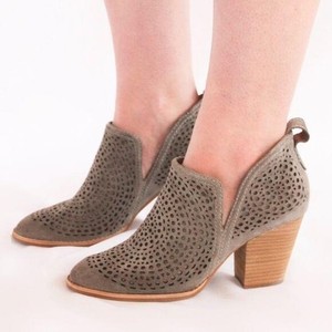 rosalee jeffrey campbell