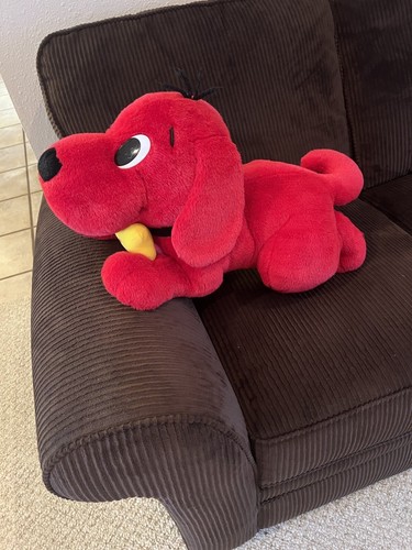 2000 Clifford the Big Red Dog Plush Jumbo Animal 26” Barks Excellent Condition - Picture 2 of 16