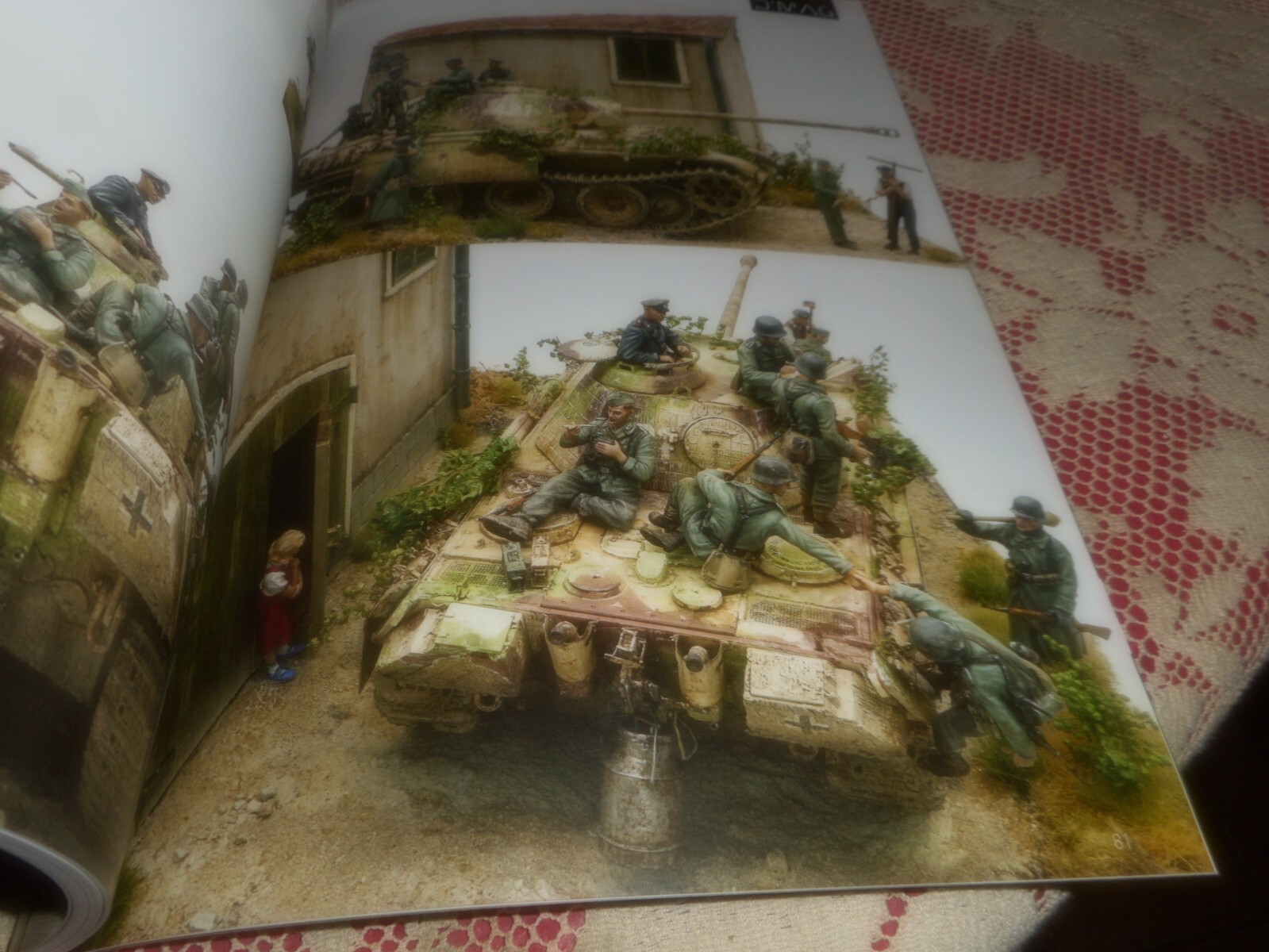 Picture 3 of 8