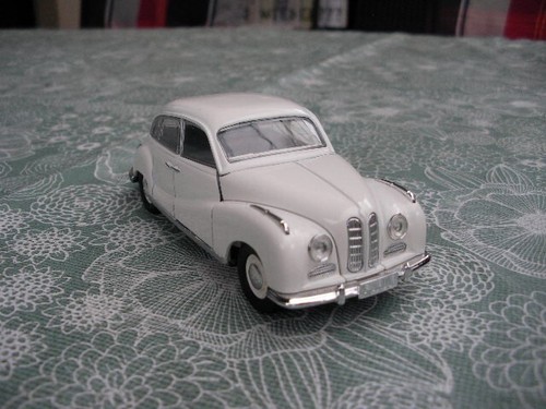 Schuco 1:43 BMW 501 en blanco PB177 - Imagen 2 de 5