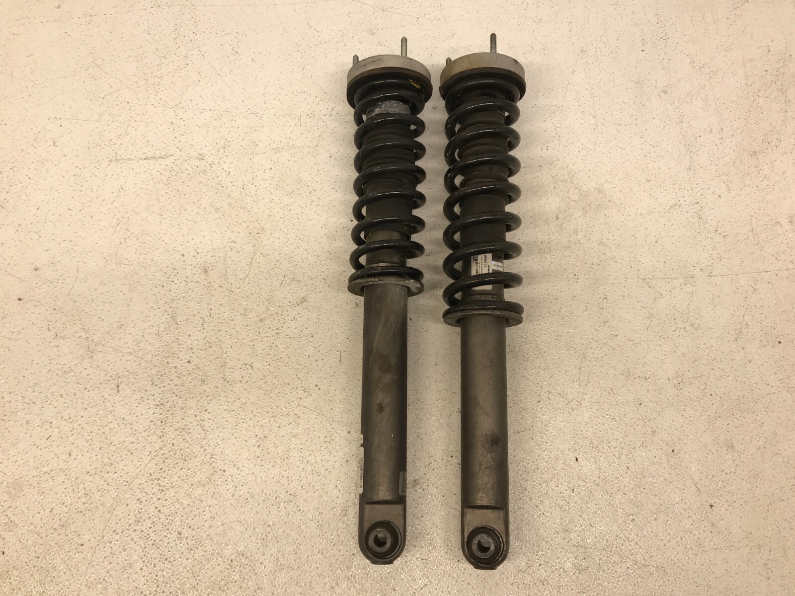Rear Spring and Shock Absorber Strut 6G33-18080-AH Aston Martin V8 Vantage 06-12