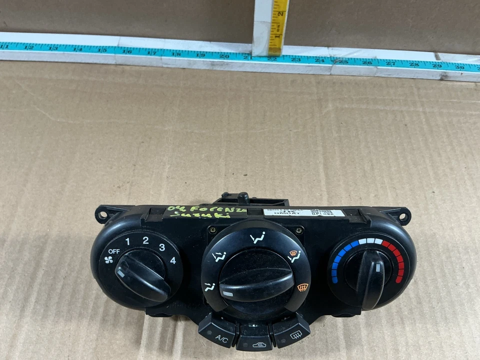 Suzuki Forenza 2004-2008 calefacción aire acondicionado control de temperatura 96493939 Foto 2 de 4