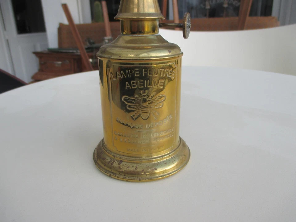 ANCIENNE LAMPE A ALCOOL ABEILLE. - Photo 2/4