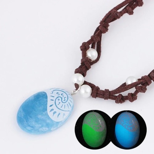 Disney Moana Necklace Lumious Magical Seashell Heart Girl Pendant Glow in Dark