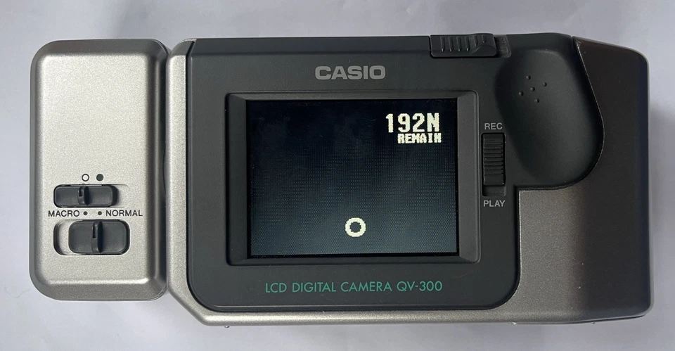 Casio QV-300 Vintage LCD Camera with accessories fully functional  - Image 3 of 4