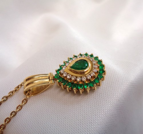 Quality Emerald & Diamond Pear Cluster Pendant 14ct Gold – Length 37mm (S8296) - Picture 4 of 8