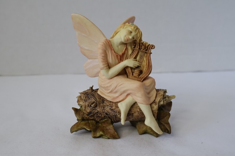 Jenny Oliver "CHARM" Fairie figurine vintage porcelain 1994