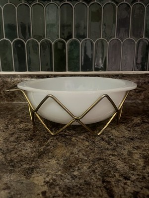 Vintage Pyrex Zig Zag Cradle With Reverse Stamp Opal 023 Casserole