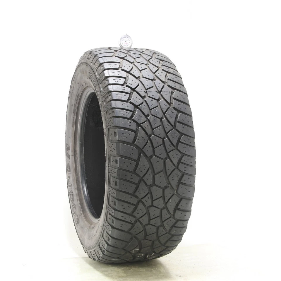 Cooper Zeon LTZ 120S 285/60R18 usado - 6,5/32 Foto 2 de 4