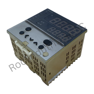 Azbil SDC26 Series C26TR0UA10D0 Digital Temperature Controller 240V AC 50/60 Hz