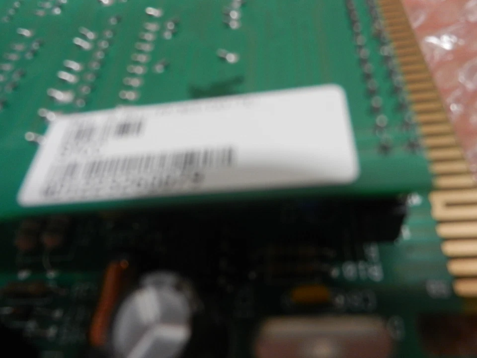 Módulo de tarjeta de comunicaciones Symmetra de APC SYCC Foto 4 de 4