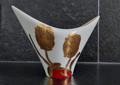 Vase Edelstein Bavaria Asymmetrisch Porzellan Golddekor Blumen