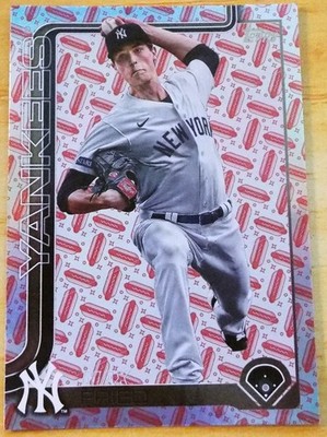 2025 Topps Holiday Hot Dog Variation Max Fried #11/99