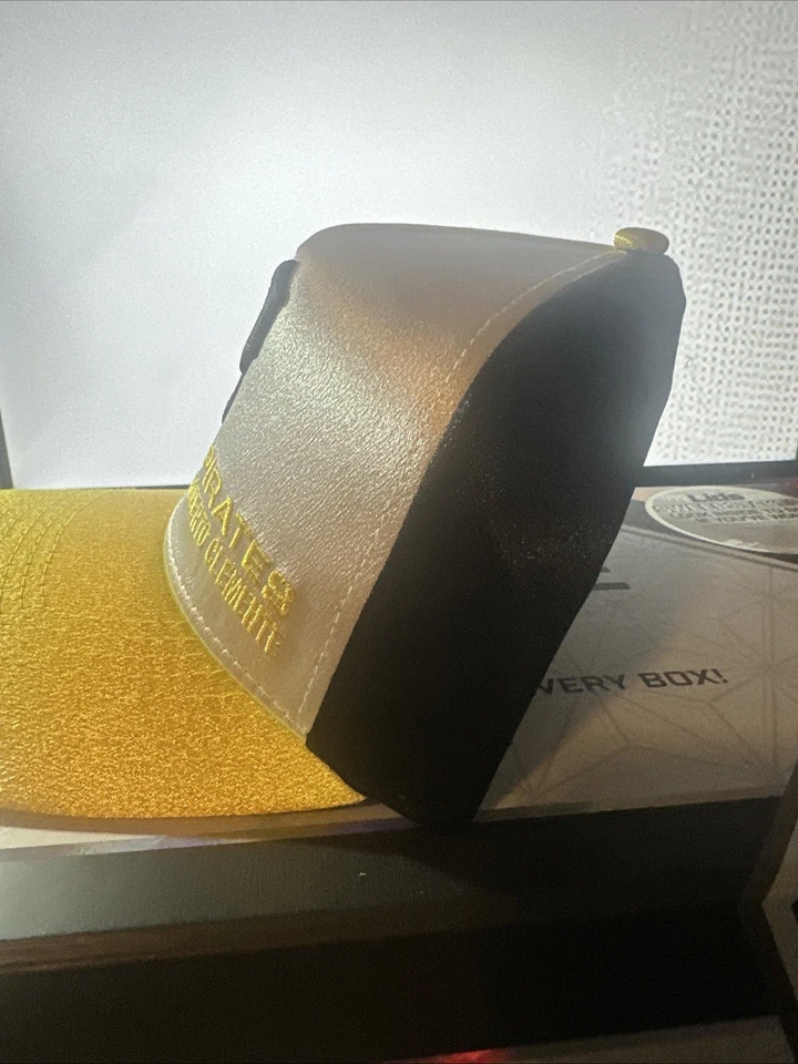 Topps 2025 Lids x Player Chase Series 2 Roberto Clemente Hat Limited Edition - Image 4 of 4