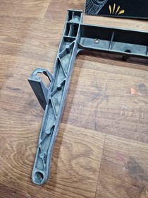 Mercedes W211 E-Class 280 CDI Carrier under Instrument Panel A2116200786