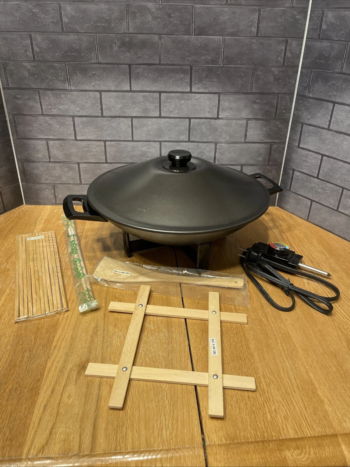 Vintage Wear-Ever Electric Wok Non-stick Surface Made in USA Model 71888