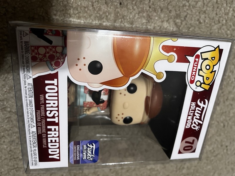 FUNKO POP! TOURIST FREDDY #70-4" VINYL FIGURE-FUNKO HOLLYWOOD EXCLUSIVE-VAULTED
