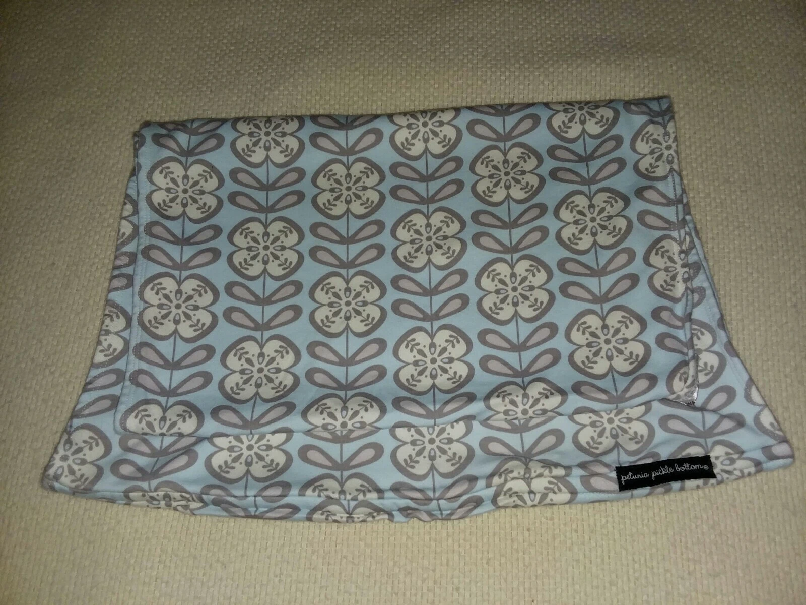 Petunia Pickle Bottom Sojourn Sling Carrier Baby Blue Gray Flower Pattern Medium