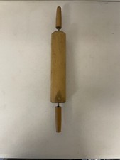 18" VINTAGE WOOD ROLLING PIN WITH HANDLES!