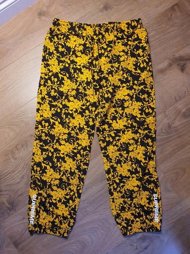 Supreme Warm Up Pant Black Floral Size 