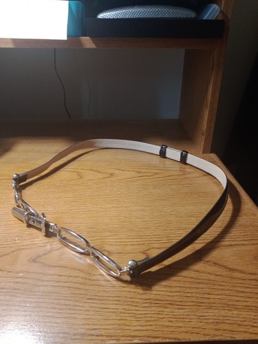 White House Black Market Black Patent Leather & Silver Link Chain Belt size XS/S - Picture 2 of 11