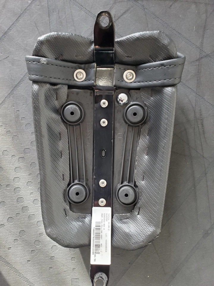 Almohadilla de asiento para pasajero Harley Davidson Street Bob 2018-2023 OEM 52400302 Foto 3 de 3