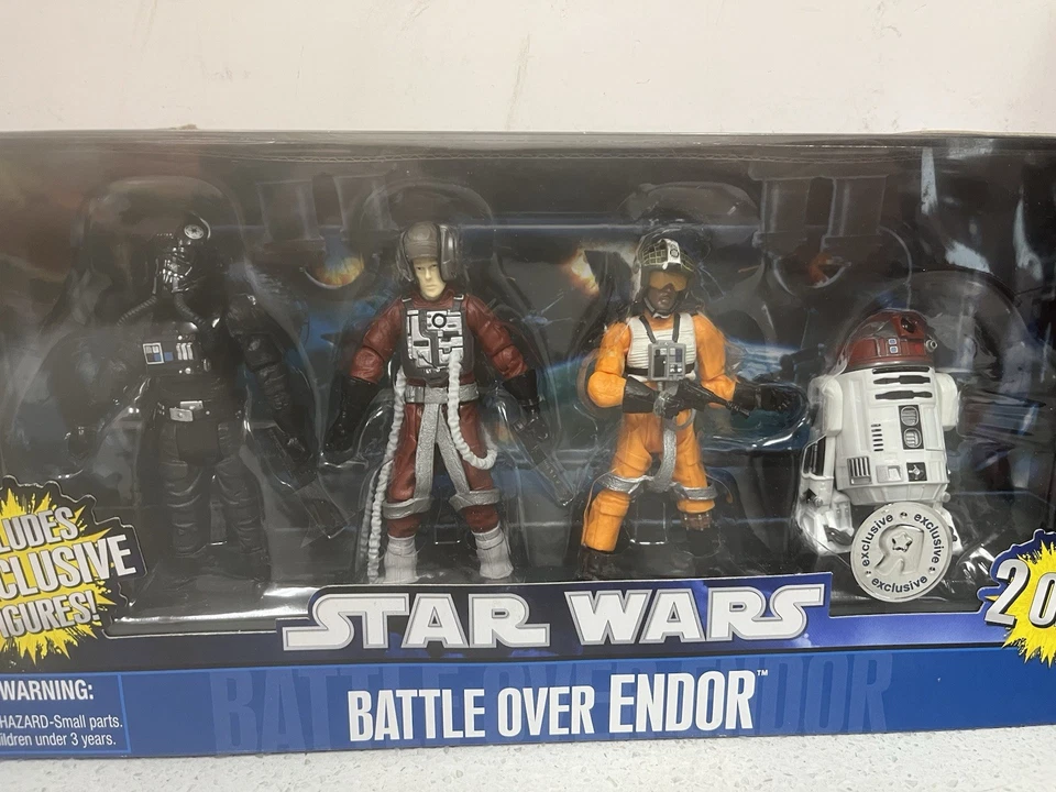 Star Wars TRU Exclusive 2010 Battle Over Endor 4-Pack - RARE! 2 of 2 New, Sealed - Image 2 of 3