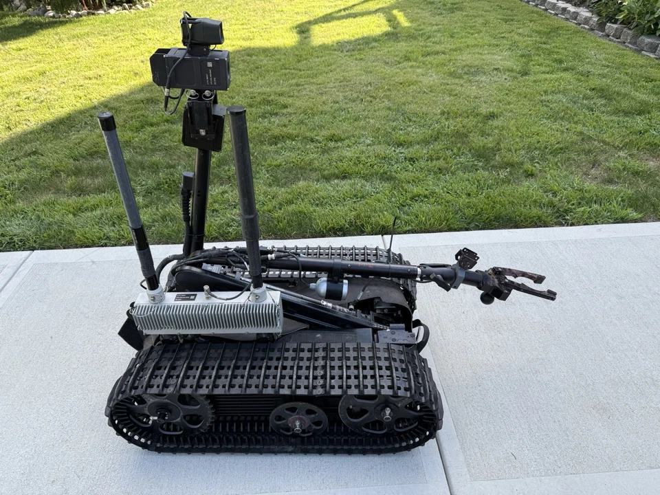 Foster Miller Mtrs Talon 4 Tactical Robot, Packet Multi Mission Robot - Image 3 of 4