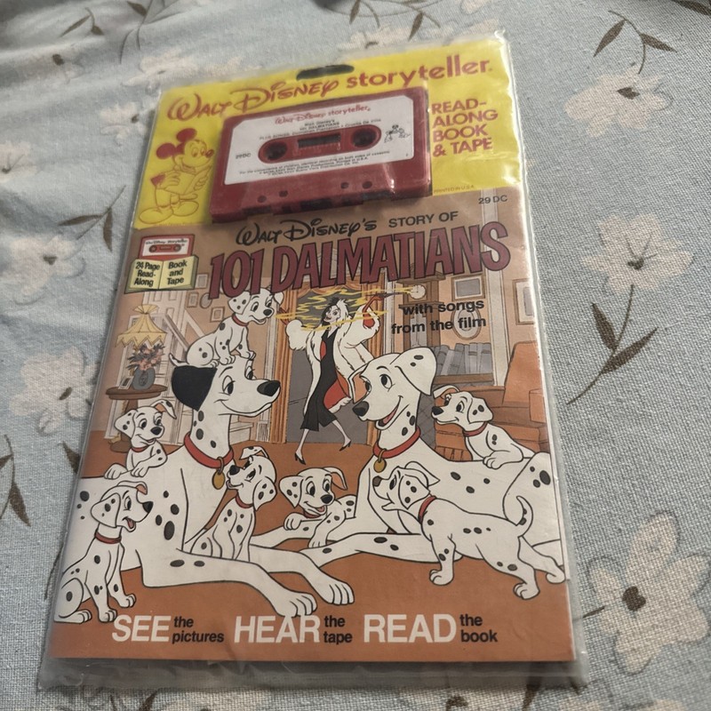 Vintage  Walt Disney 101 Dalmatians 1983 Read Along Book & Tape - New Unopened 