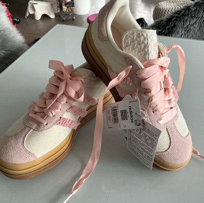 adidas, Sneakers, Gazell, Bold Pink Ruffle Lace W - JR8374, Gr. 37 1/3, neu